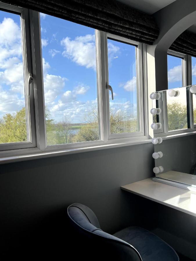 Bed and Breakfast The Three Pickerels Mepal Екстер'єр фото