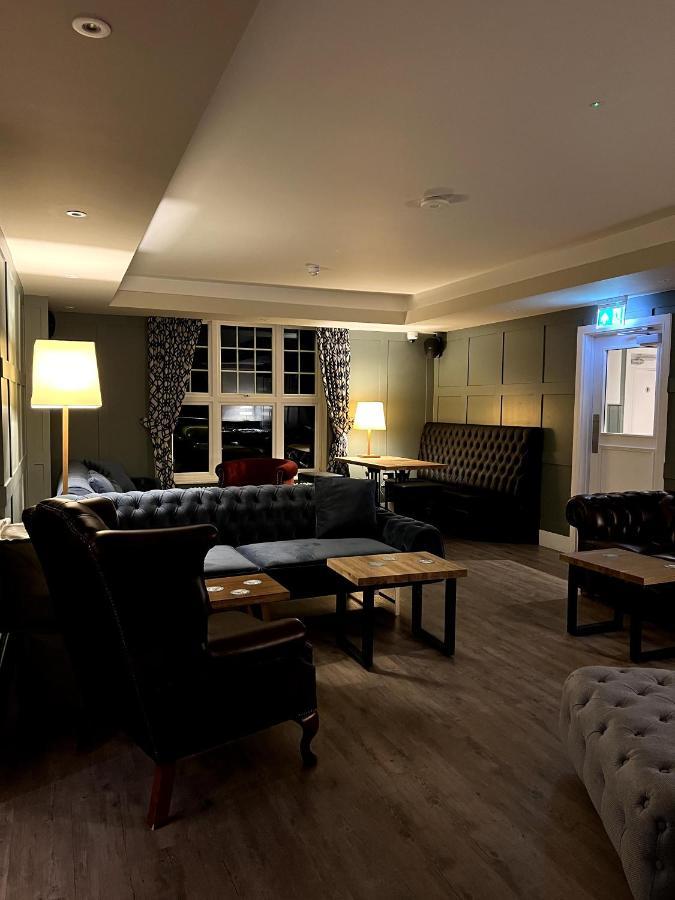 Bed and Breakfast The Three Pickerels Mepal Екстер'єр фото